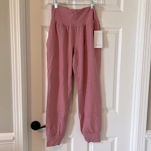 Athleta Salutation Jogger, NWT